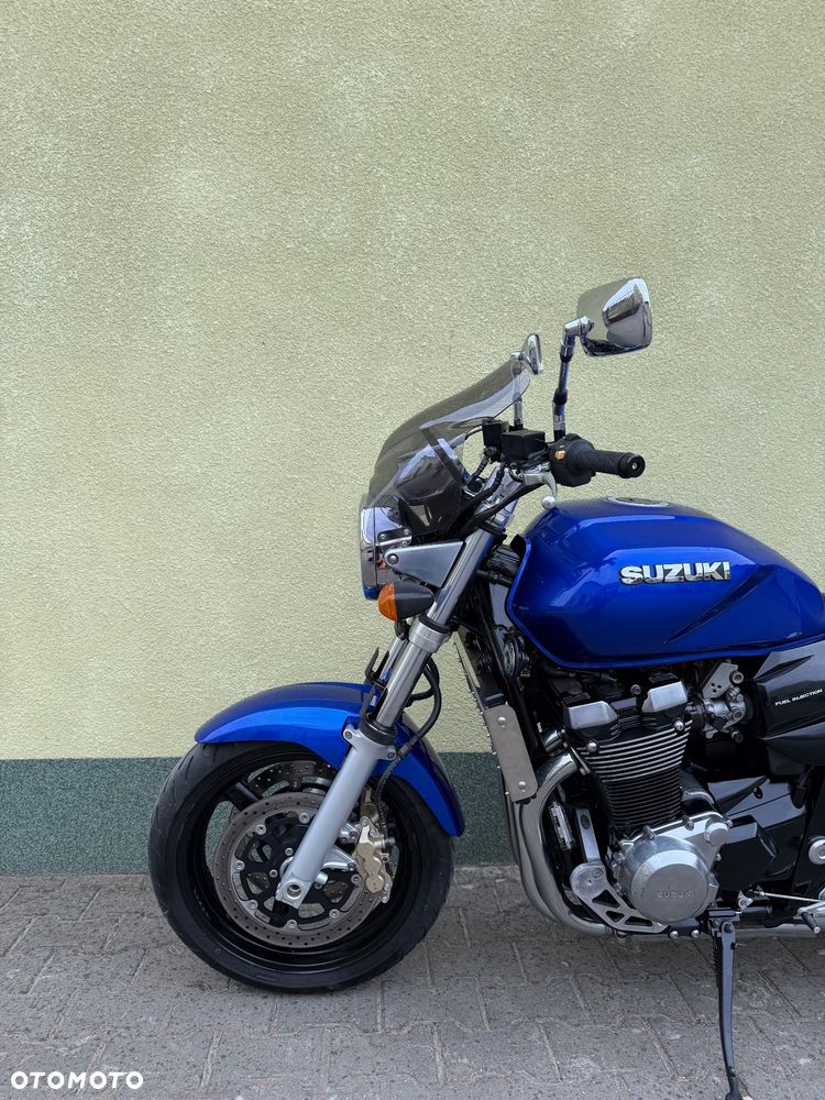 Suzuki GSX - 28