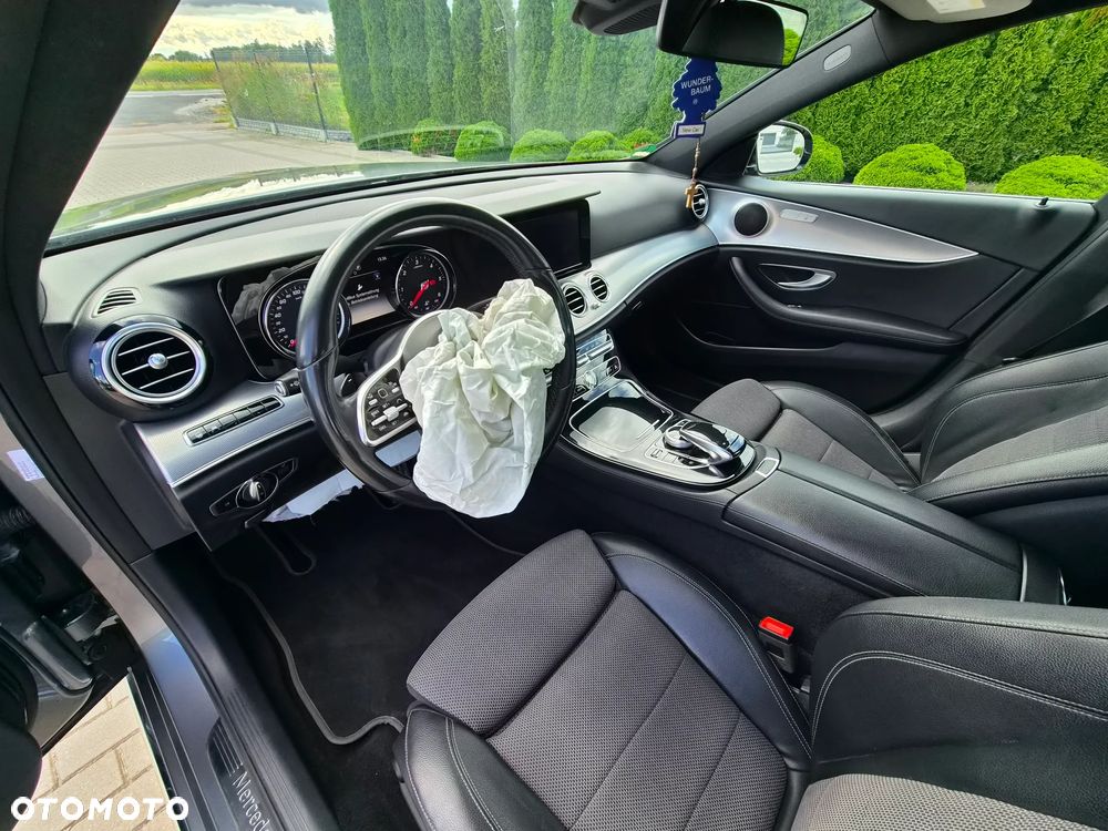 Mercedes-Benz Klasa E 220 d 9G-TRONIC Avantgarde - 11