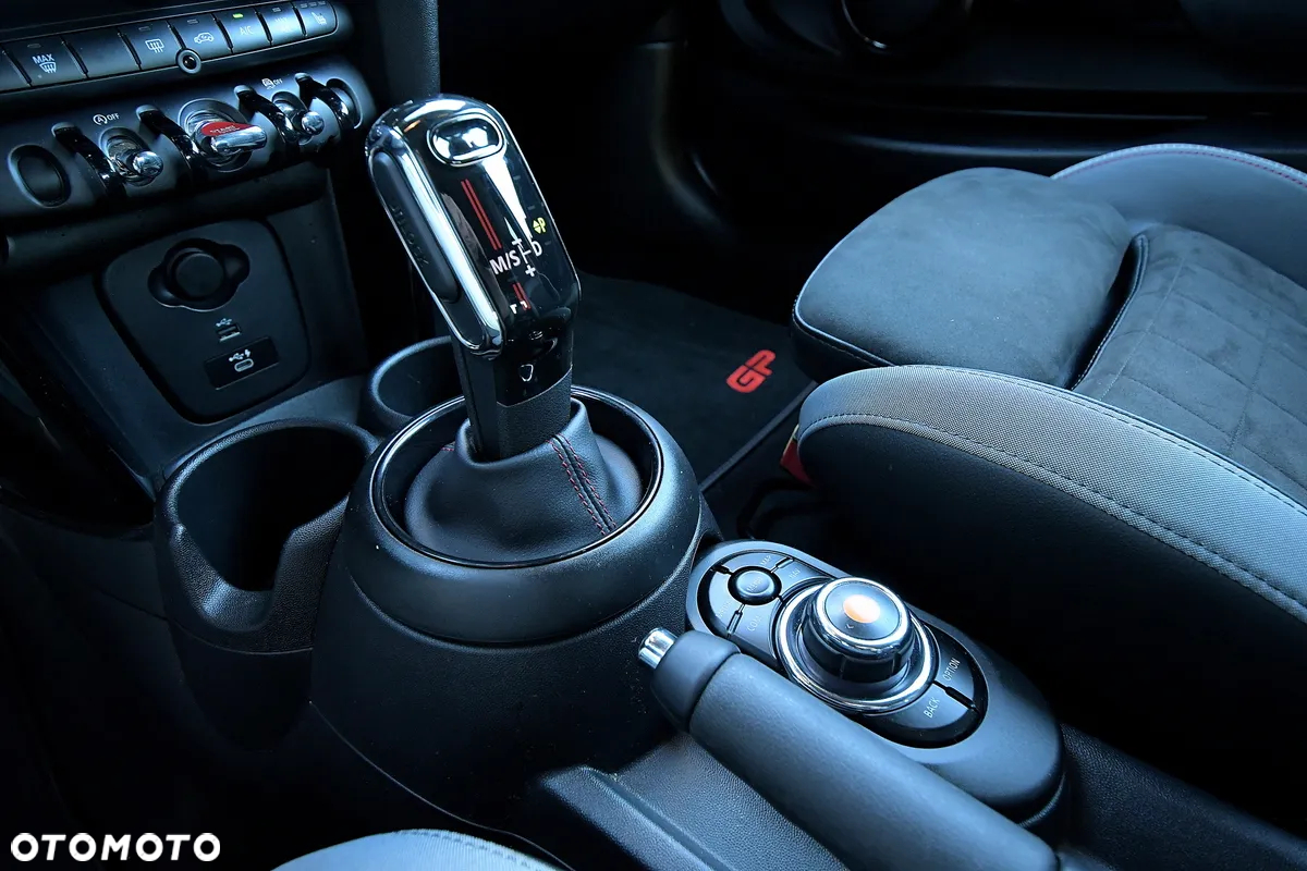MINI John Cooper Works ALL4 sport - 36