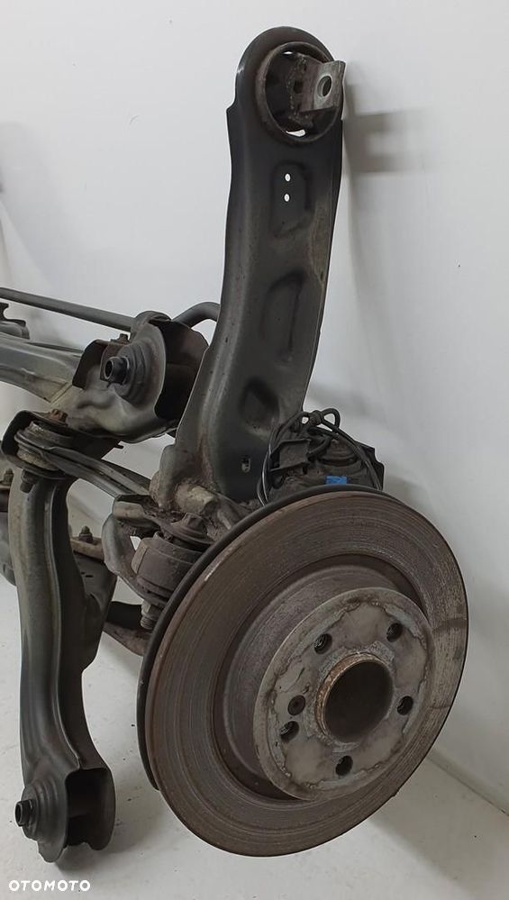ZAWIESZENIE BELKA OŚ TYŁ SANKI WÓZEK MERCEDES W246 A2463503201 - 2