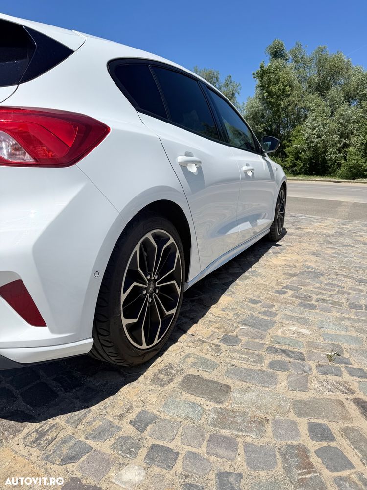 Ford Focus 1.5 TDCi ST-Line - 6