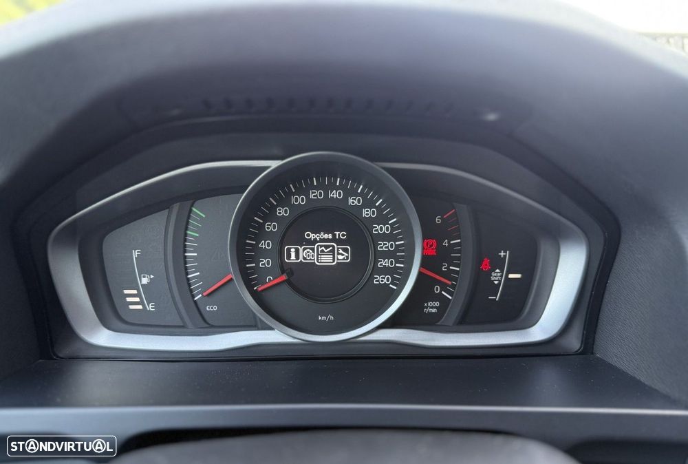 Volvo V60 1.6 D2 Drive Momentum Start/Stop - 27