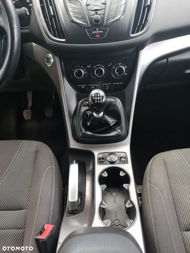 Ford Kuga - 4