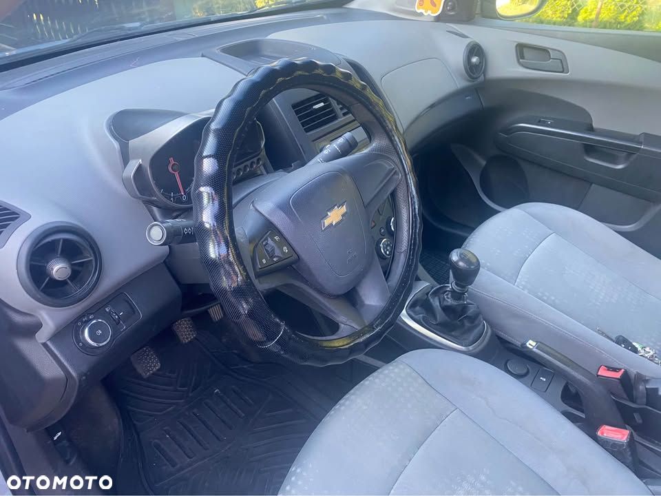 Chevrolet Aveo 1.2 LS - 2