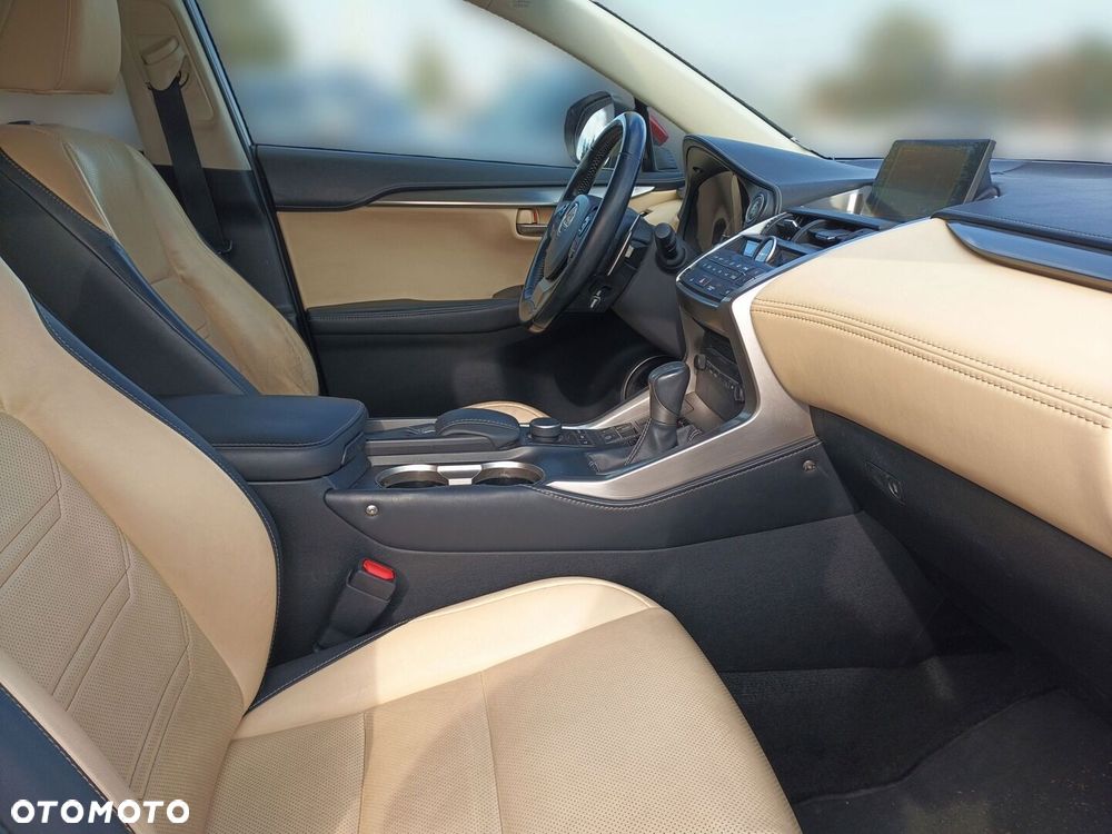 Lexus NX 200t Comfort AWD - 10