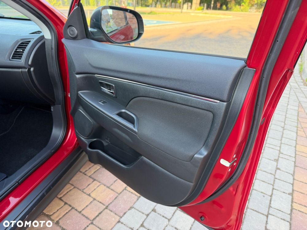 Mitsubishi ASX 1.6 Intense Plus Navi Blue Edition - 14
