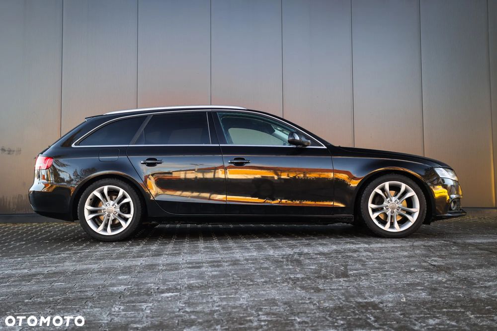 Audi A4 Avant 2.0 TDI DPF quattro S line Sportpaket (plus) - 4