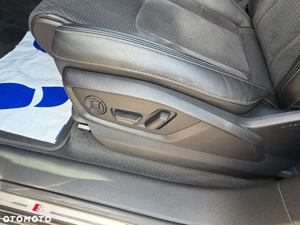 Audi Q8 55 TFSI mHEV Quattro Tiptronic - 11