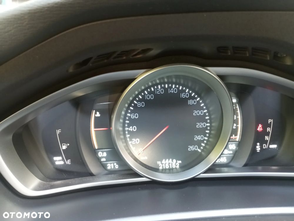 Volvo V40 Cross Country D3 Geartronic Ocean Race - 34