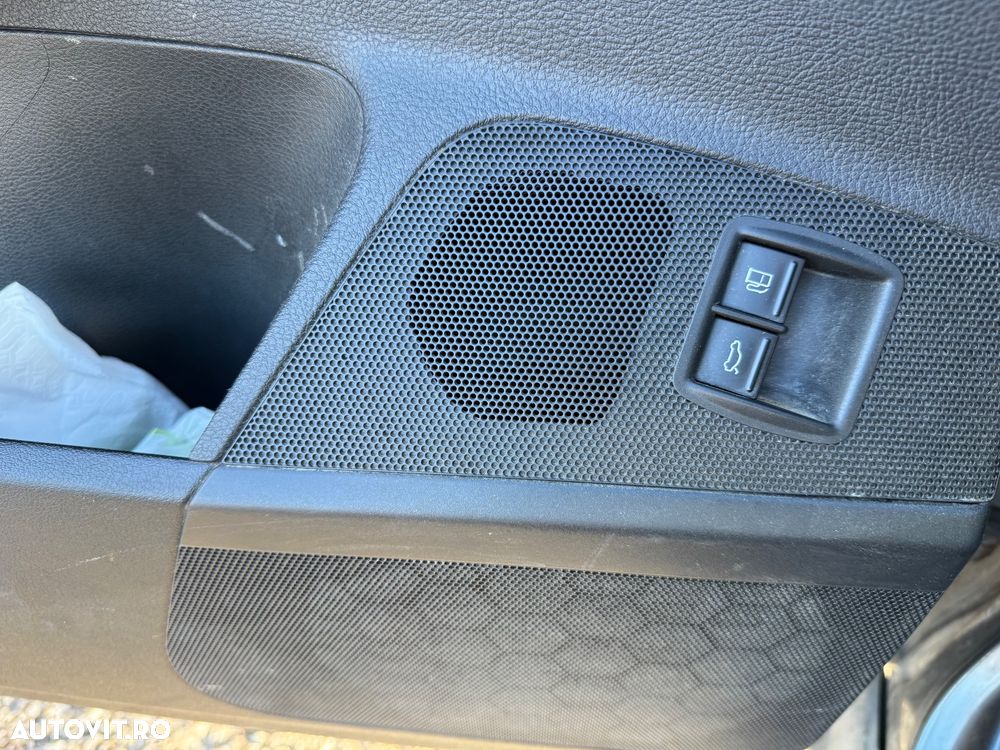 Volkswagen Passat Variant 2.0 TDI Sportline DPF - 6