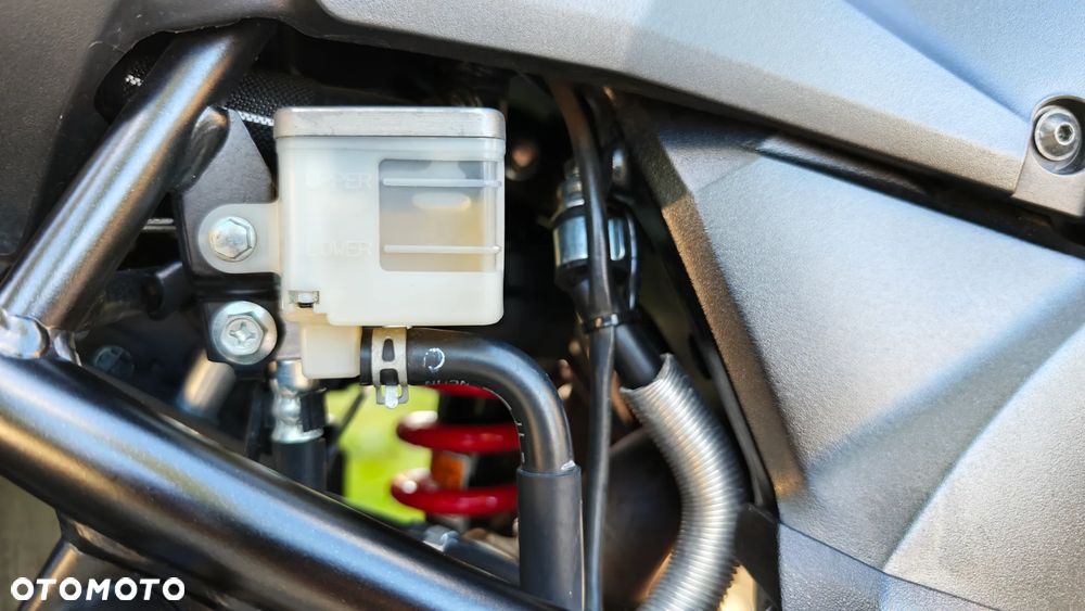 Suzuki V-STROM - 26