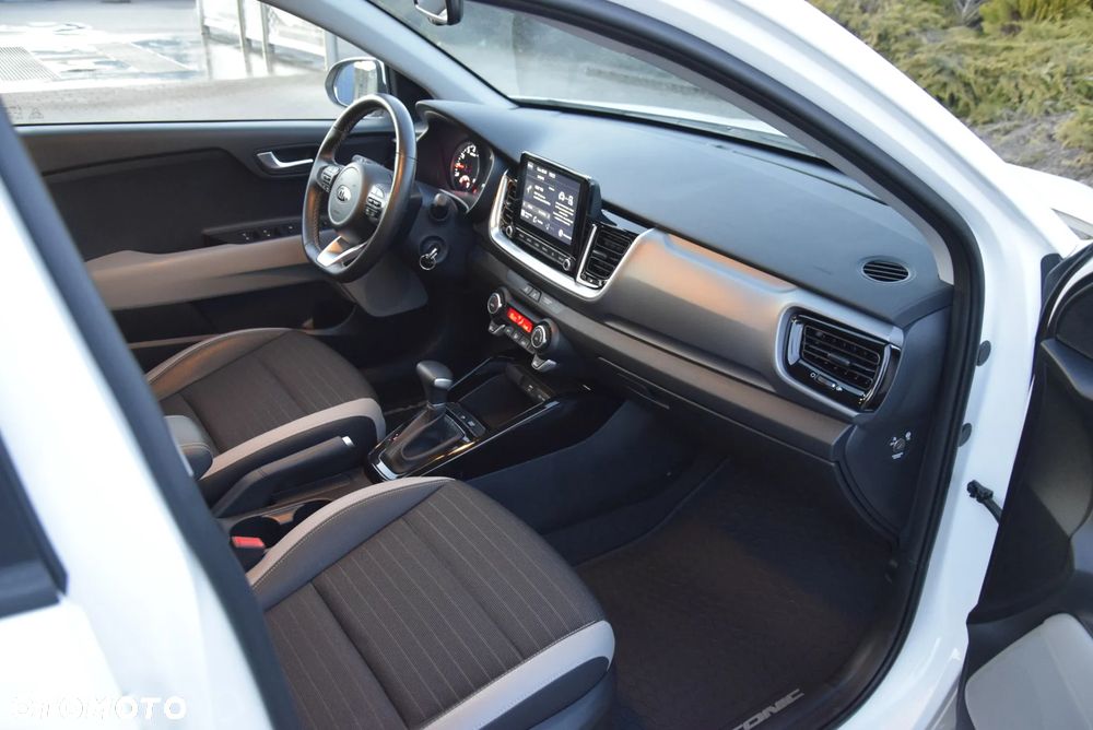 Kia Stonic 1.0 T-GDI M DCT - 16