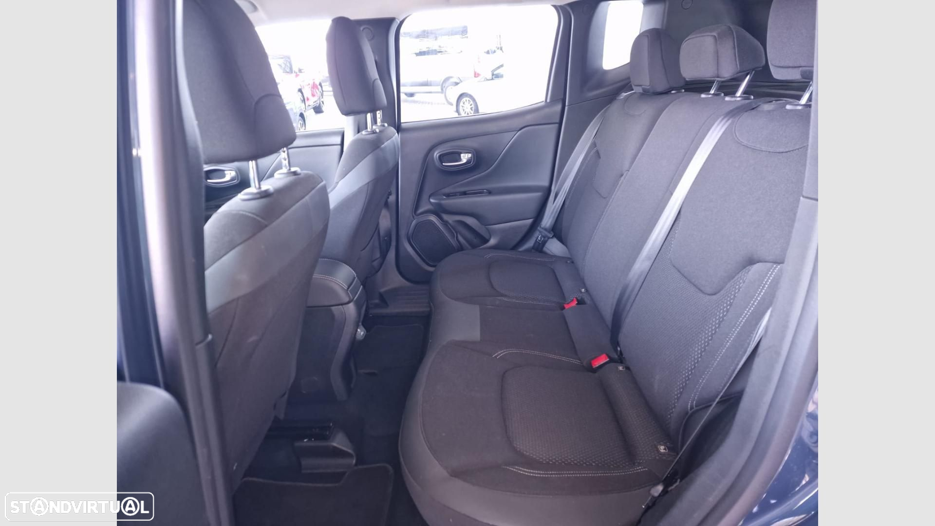 Jeep Renegade 1.6 MJD Night Eagle - 9