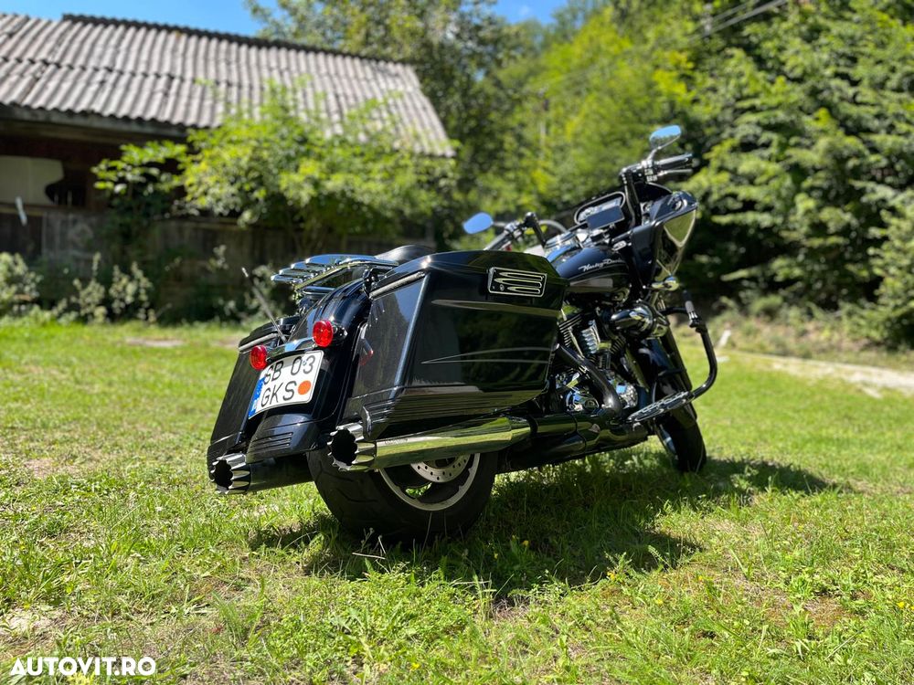 Harley-Davidson Road Glide Custom - 10