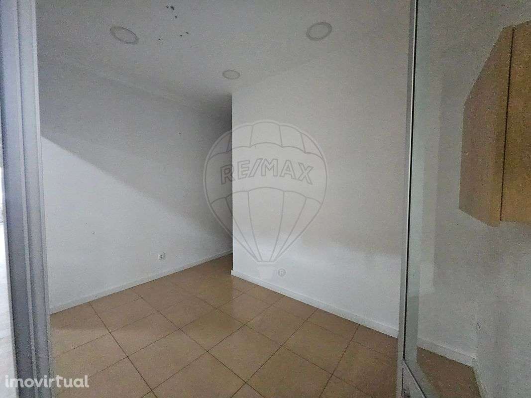 Loja  para arrendamento - Grande imagem: 3/4