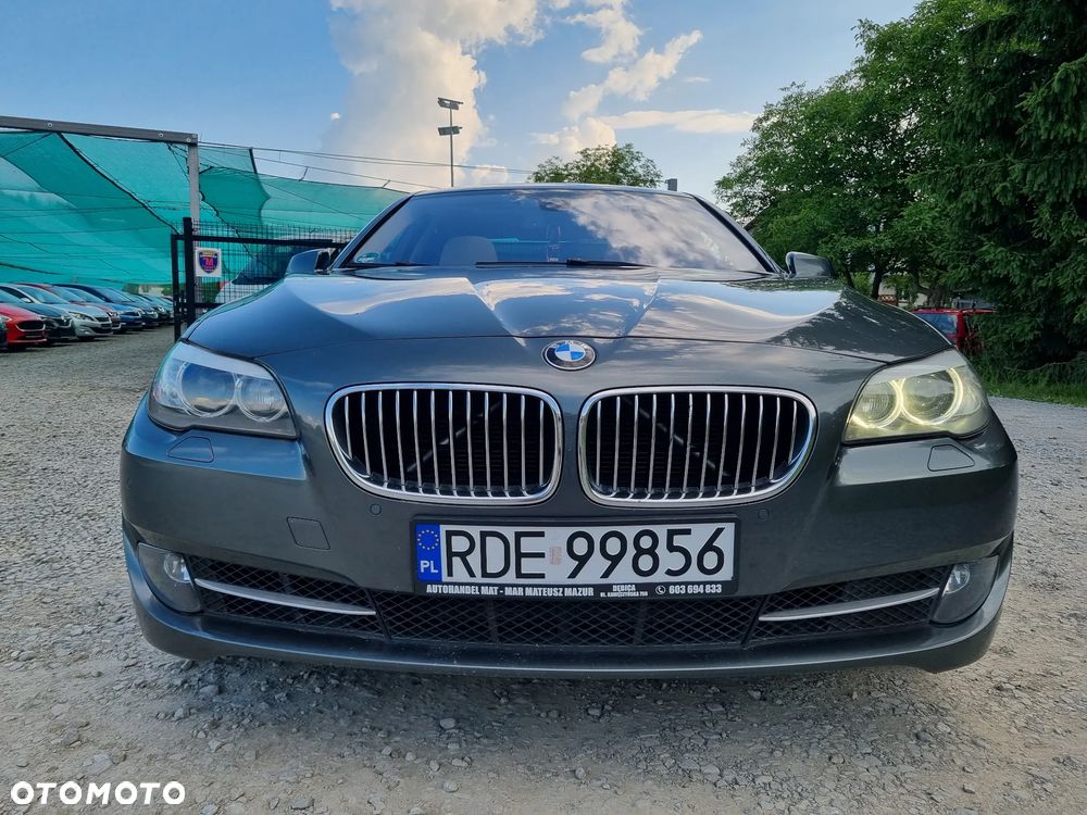 BMW Seria 5 528i Sport-Aut Luxury Line - 18
