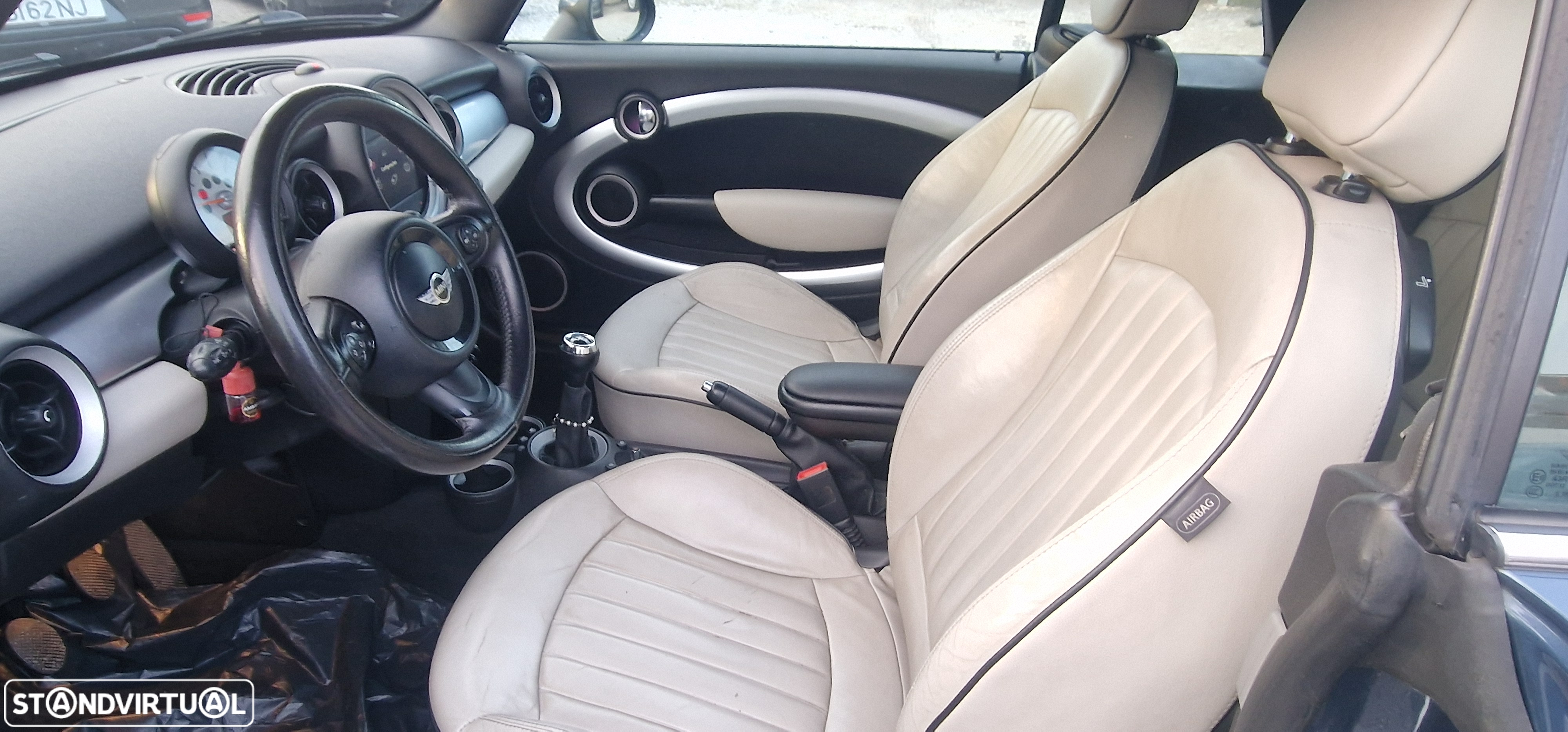 MINI Cabrio Cooper D - 11