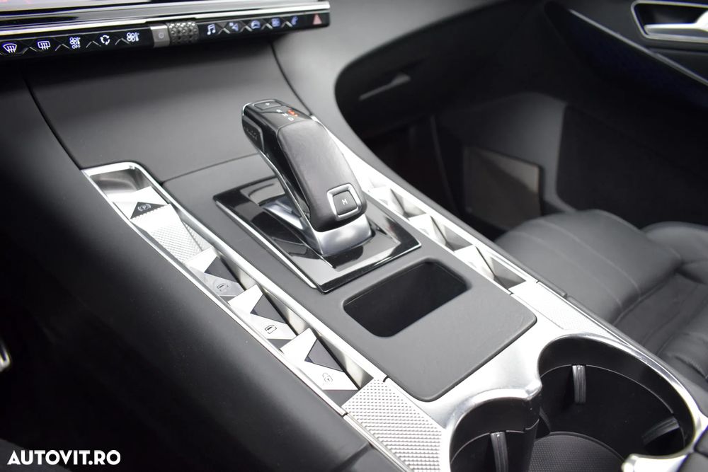 DS Automobiles DS 7 Crossback - 21