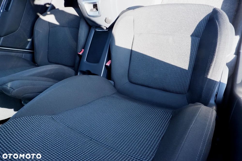 Peugeot 5008 HDI FAP 110 EGS6 Tendance - 8