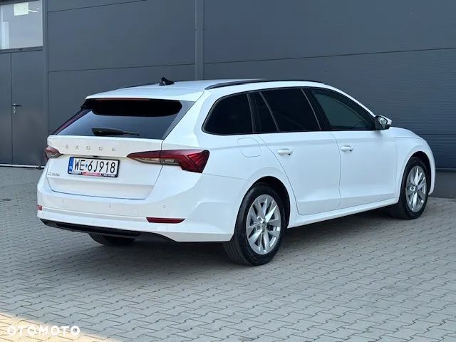 Skoda Octavia 2.0 TDI Ambition DSG - 37