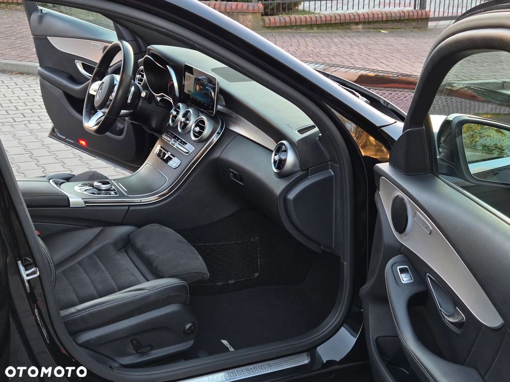 Mercedes-Benz Klasa C 220 d T 9G-TRONIC AMG Line - 21