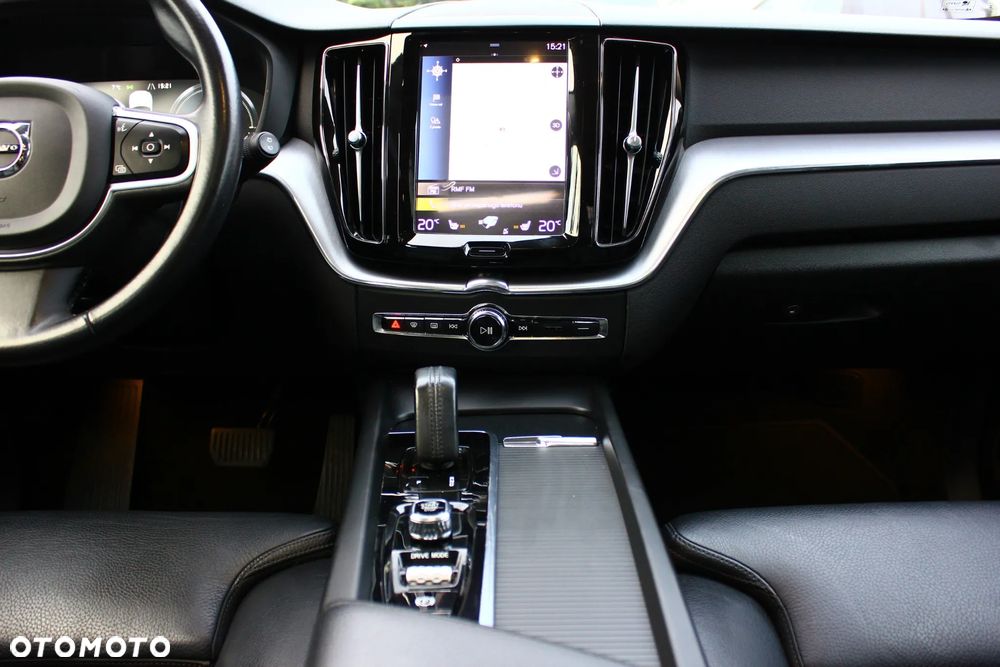 Volvo XC 60 T8 AWD Recharge Geartronic Polestar Engineered - 37