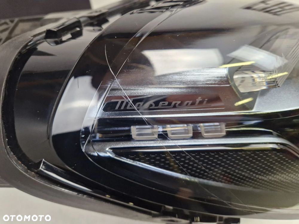 Prawy reflektor lampa przód LED MASERATI GRECALE - 6