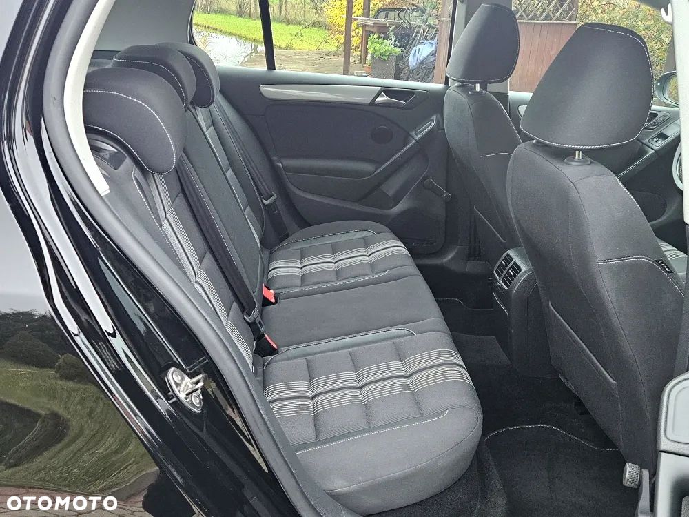 Volkswagen Golf - 31