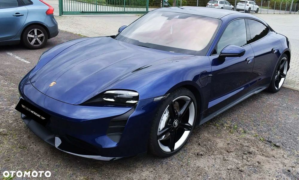 Porsche Taycan Turbo Sport Turismo - 3