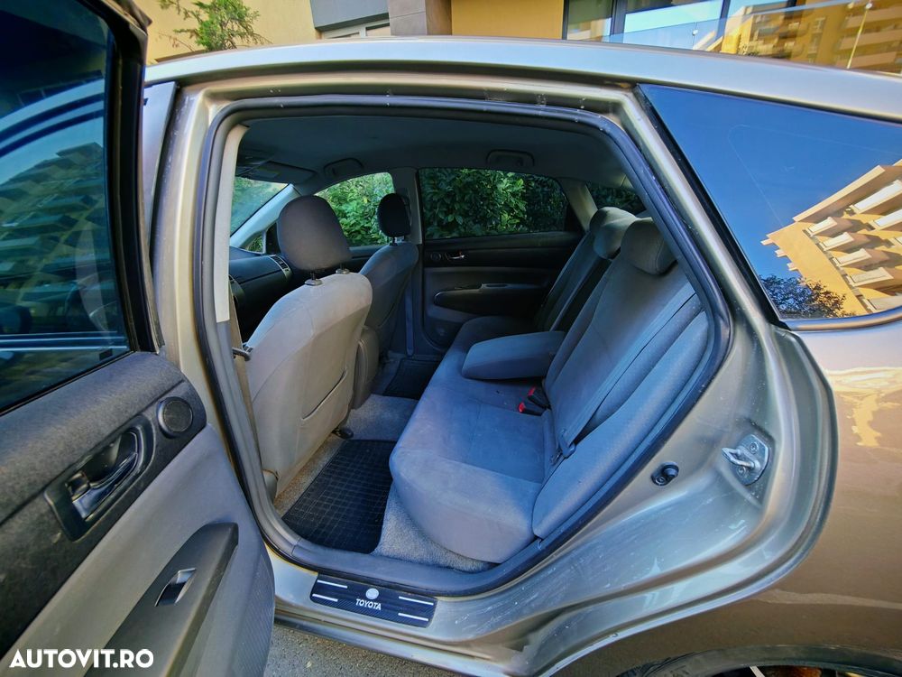 Toyota Prius - 12