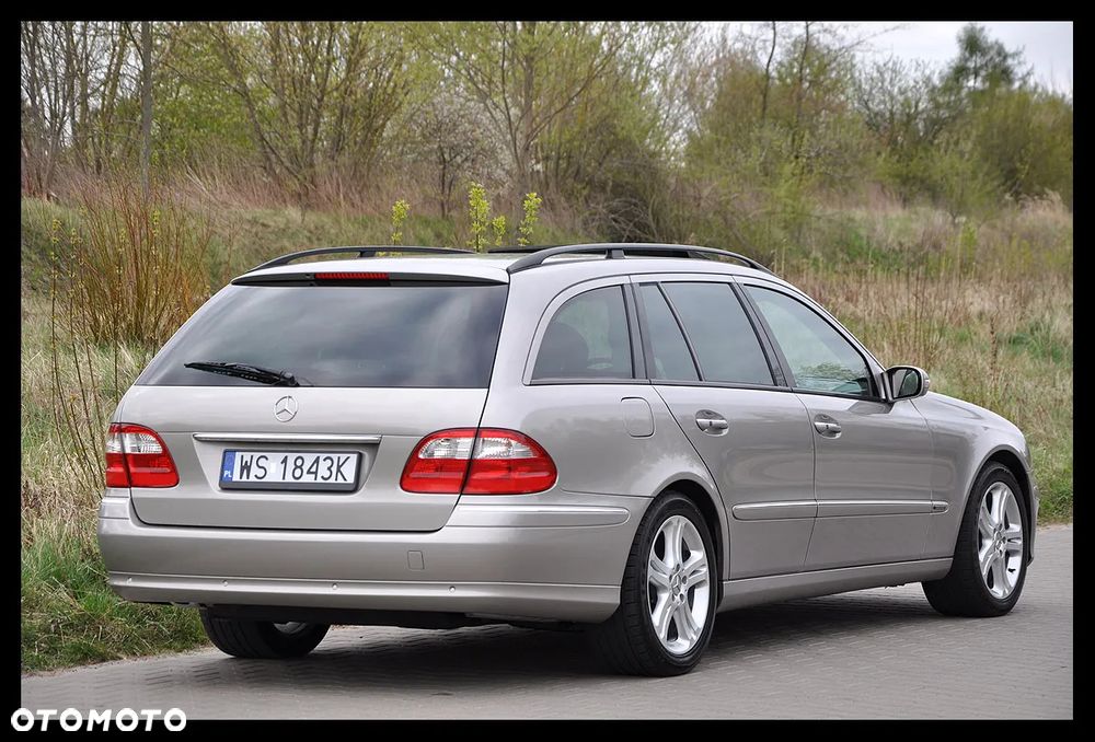 Mercedes-Benz Klasa E 500 T Avantgarde - 16