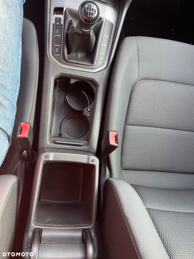 Volkswagen Golf Sportsvan - 27
