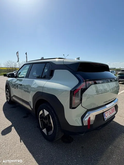 Kia - 4