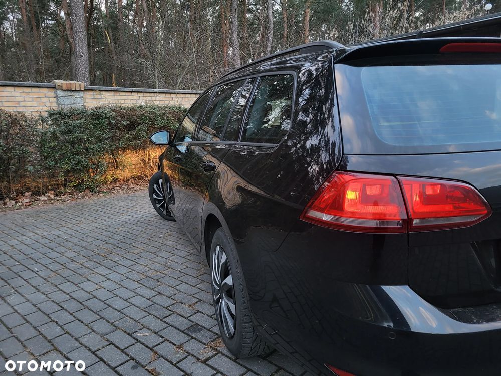 Volkswagen Golf 1.6 TDI BlueMotion Technology DSG Lounge - 4