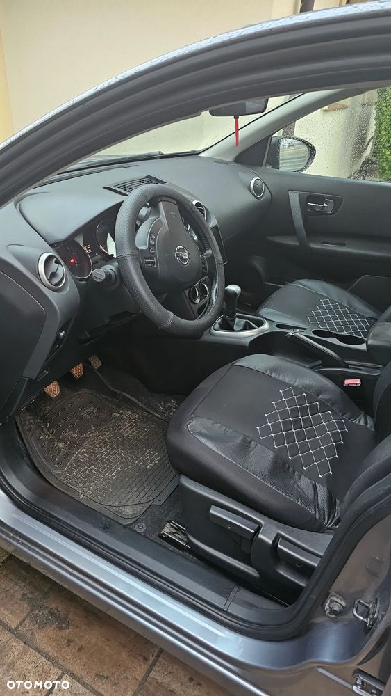 Nissan Qashqai 1.6 Visia - 12