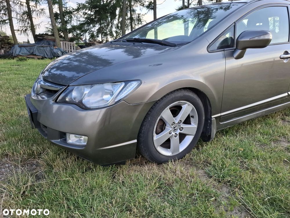 Honda Civic 1.8 Executive - 14