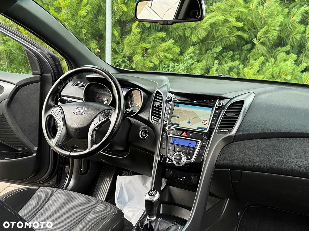 Hyundai i30 1.6 CRDi BlueDrive Go - 32
