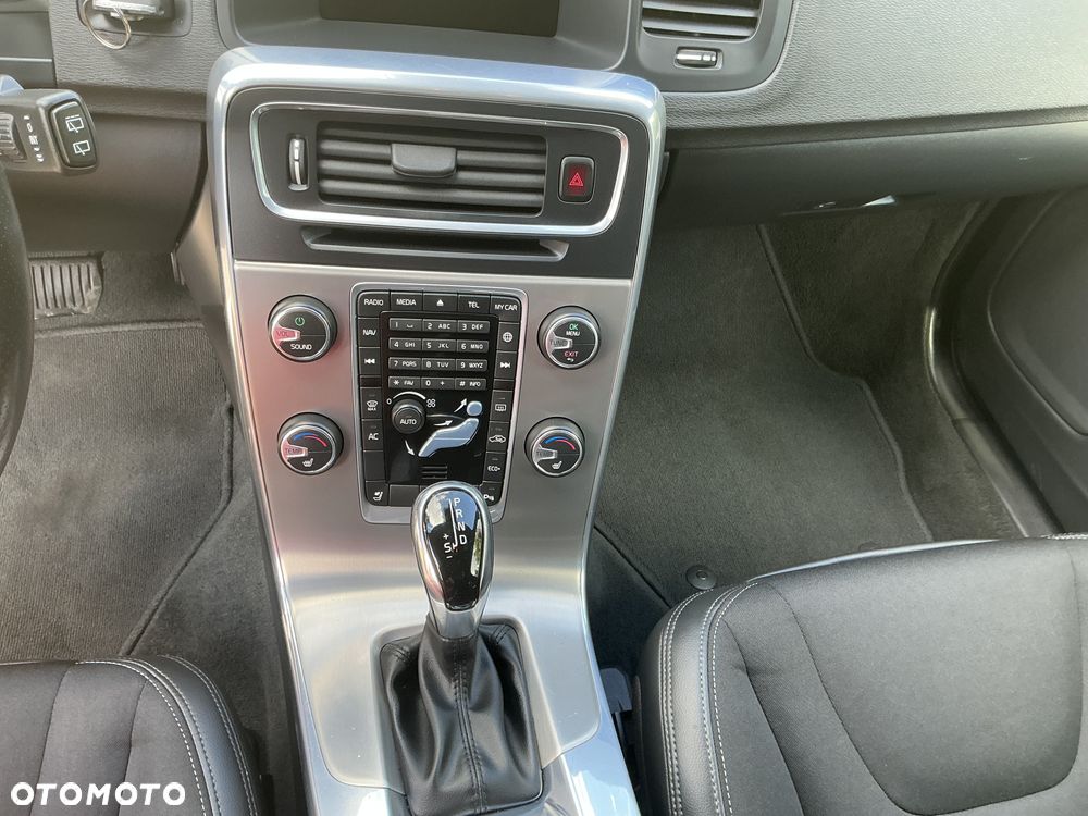 Volvo V60 - 13