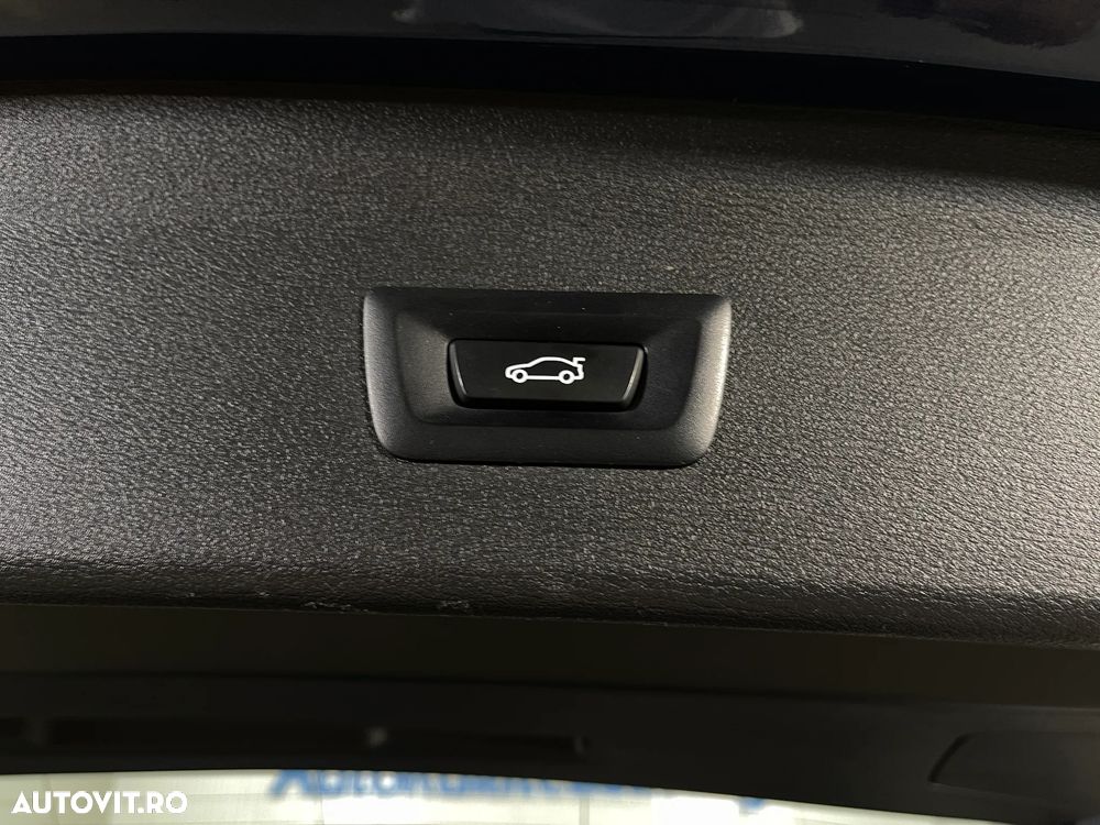 BMW X1 xDrive20i AT - 24