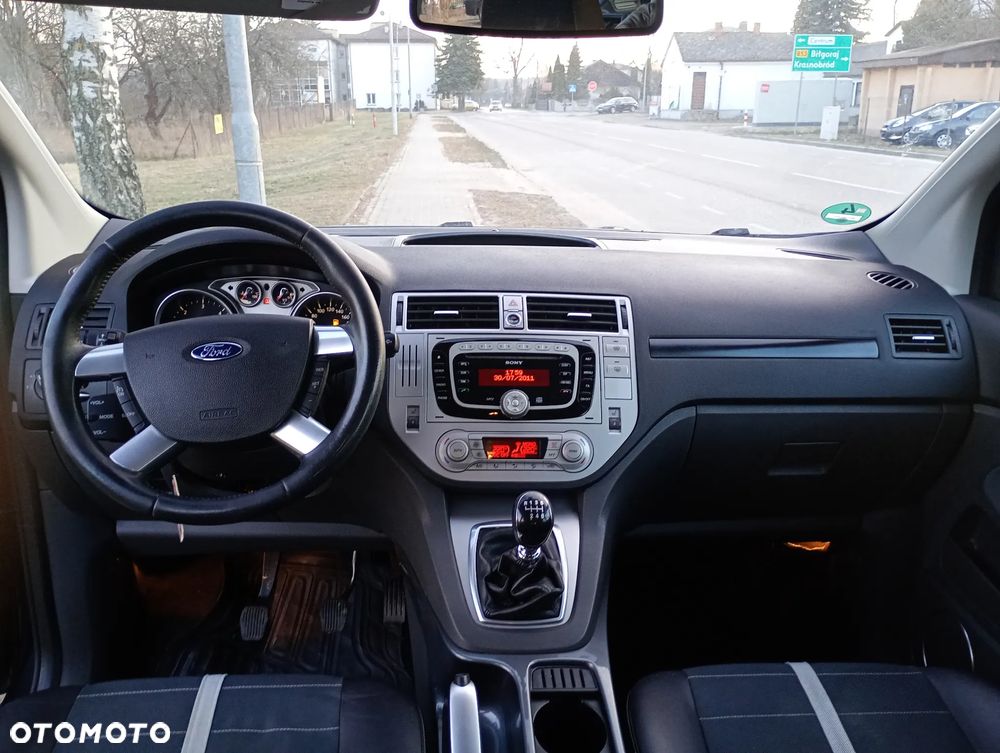 Ford Kuga 2.0 TDCi 2x4 Trend - 18