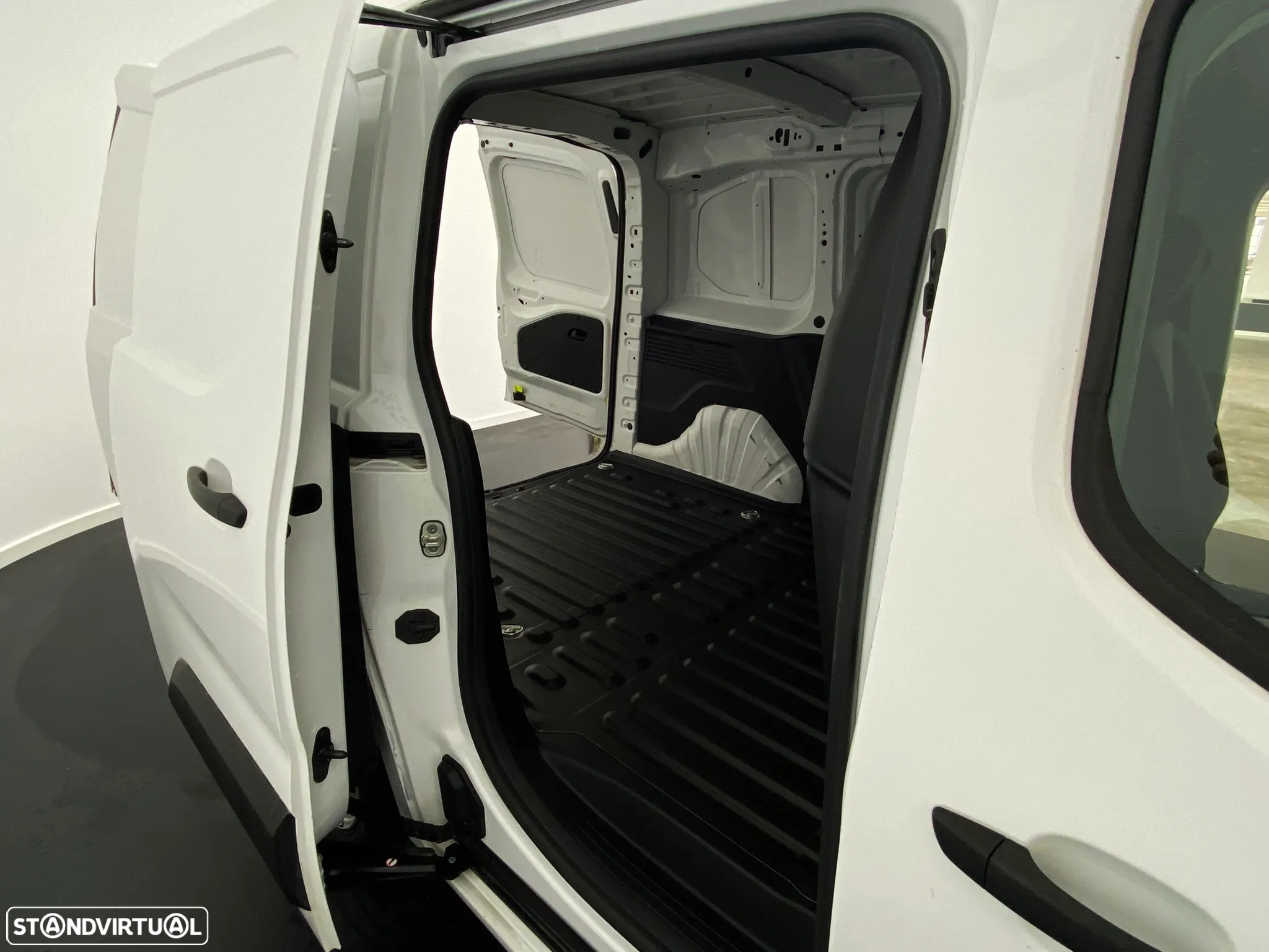 Peugeot Partner 1.5 Hdi Pro Standard - 9