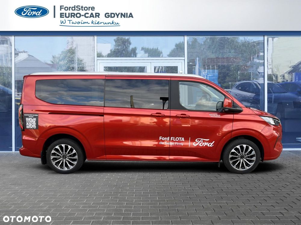 Ford Tourneo Custom - 8