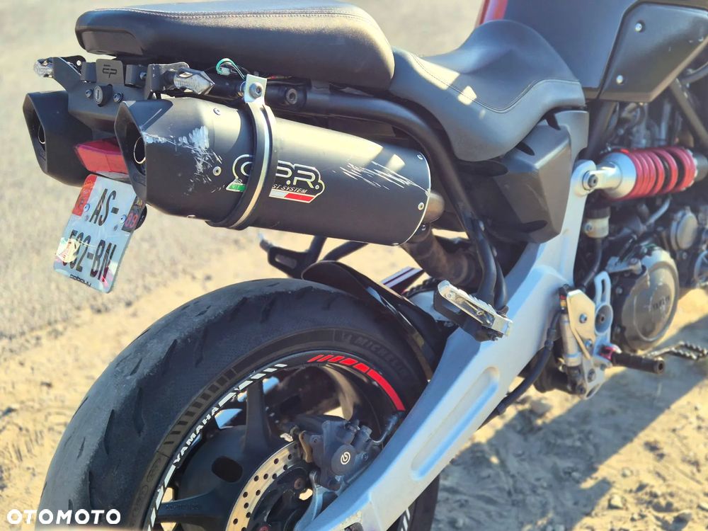 Yamaha MT - 20