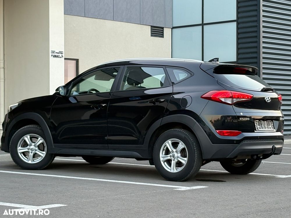 Hyundai Tucson blue 1.7 CRDi 2WD Style - 18