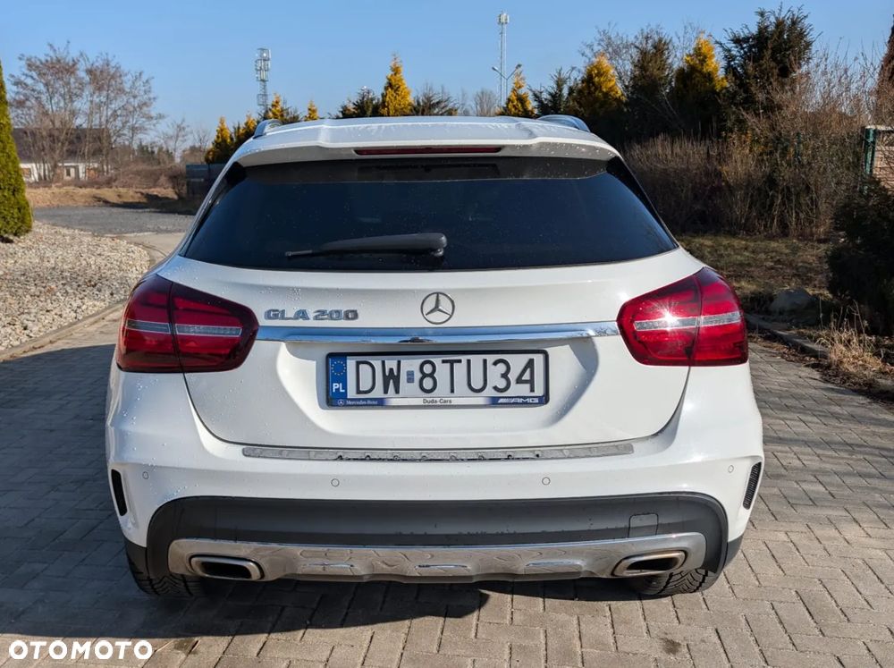 Mercedes-Benz GLA 200 7G-DCT AMG Line - 5