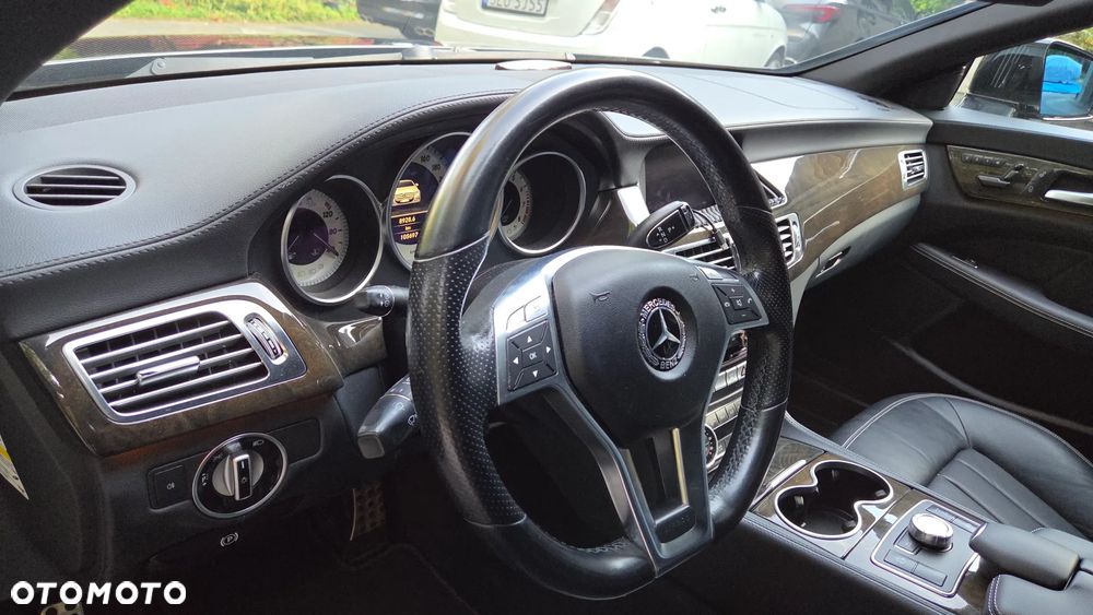 Mercedes-Benz CLS 350 BlueEff - 26