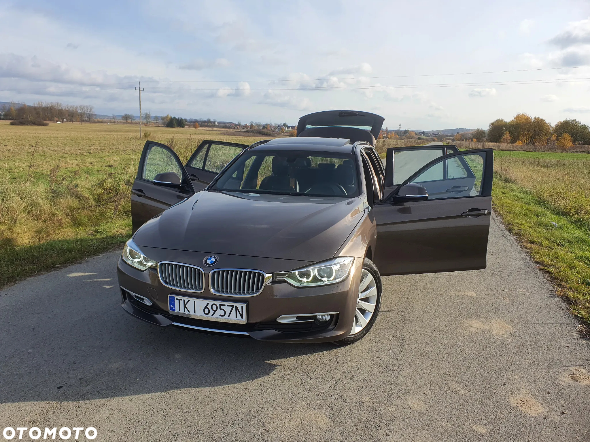 BMW Seria 3 318d Touring Modern Line - 26