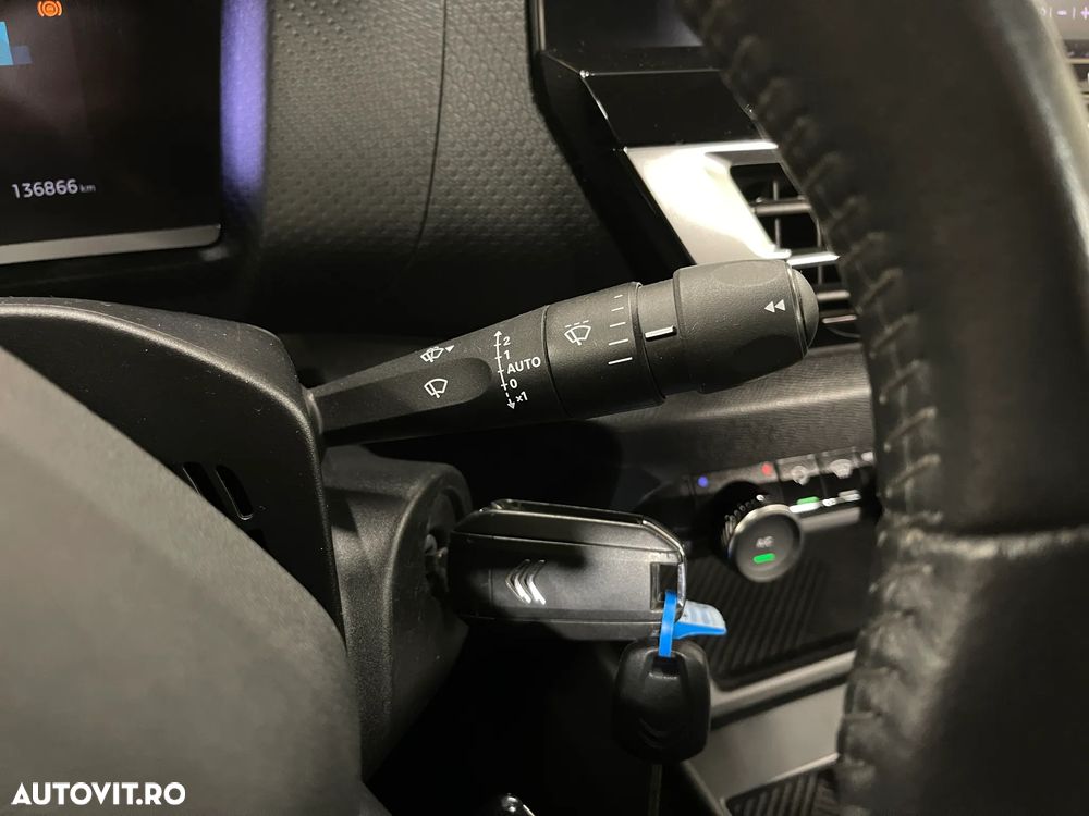 Citroën C4 BlueHDi 130 Stop&Start EAT8 FEEL PACK - 27