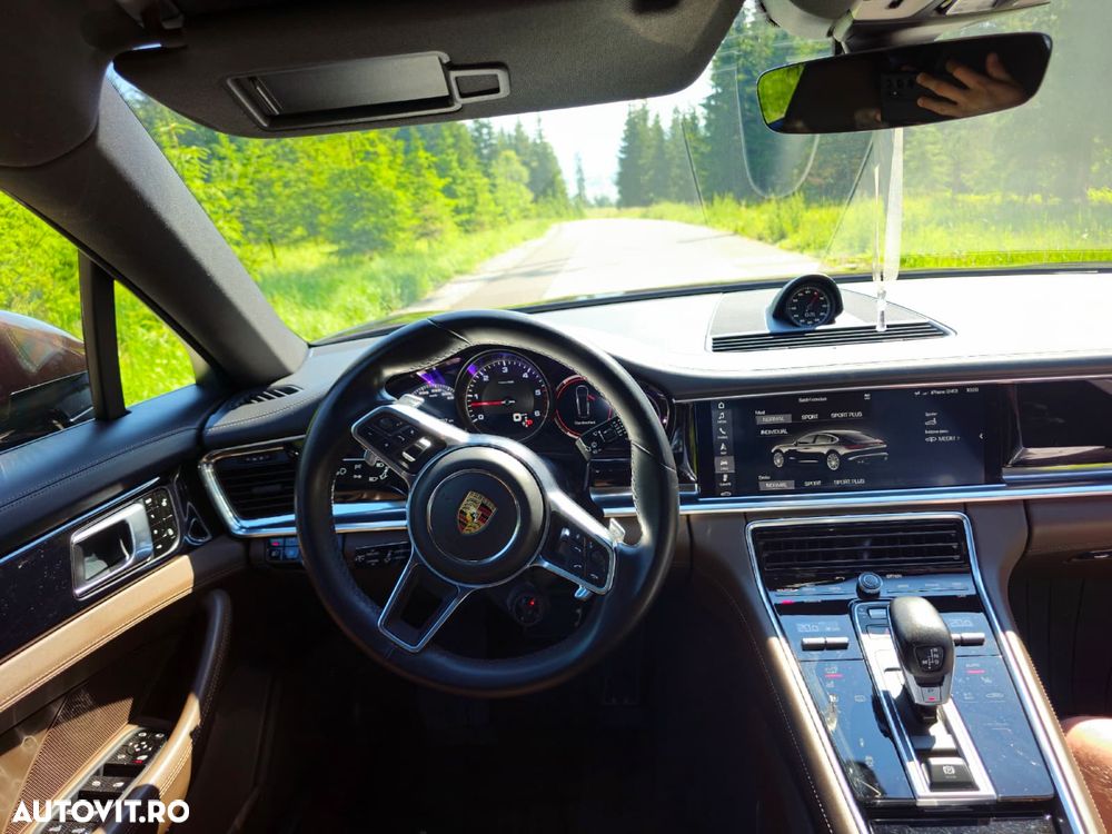 Porsche Panamera 4S - 14