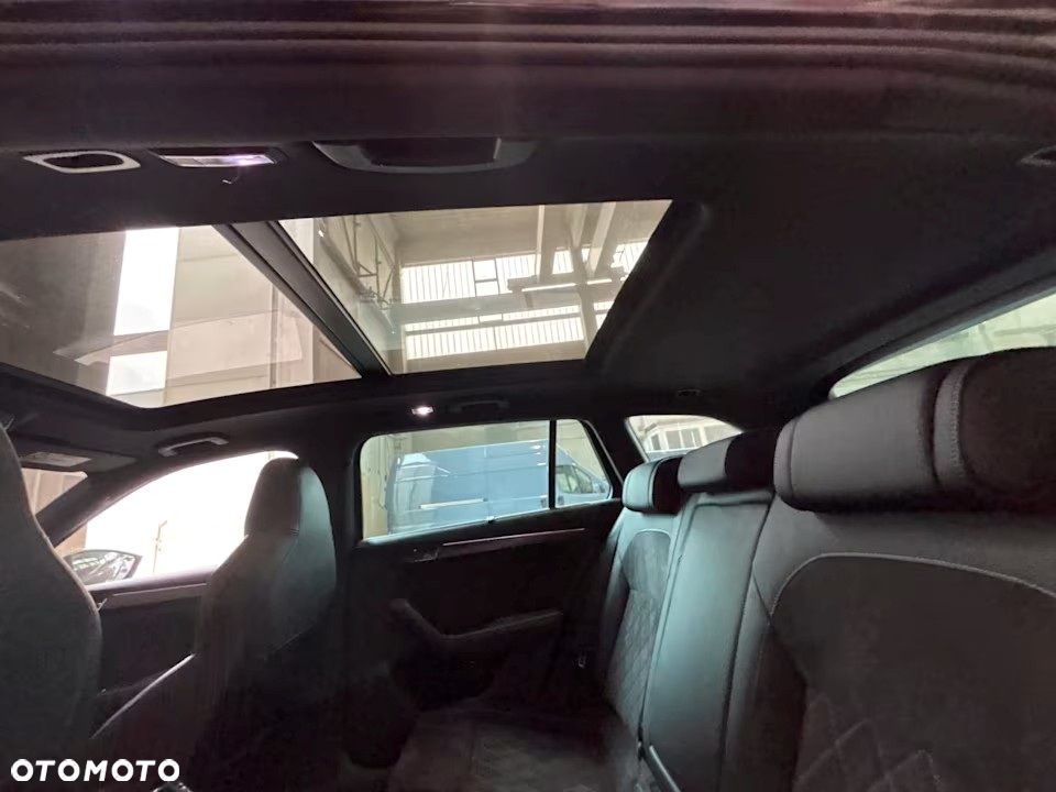 Skoda Superb 2.0 TDI 4x4 DSG Sportline - 30